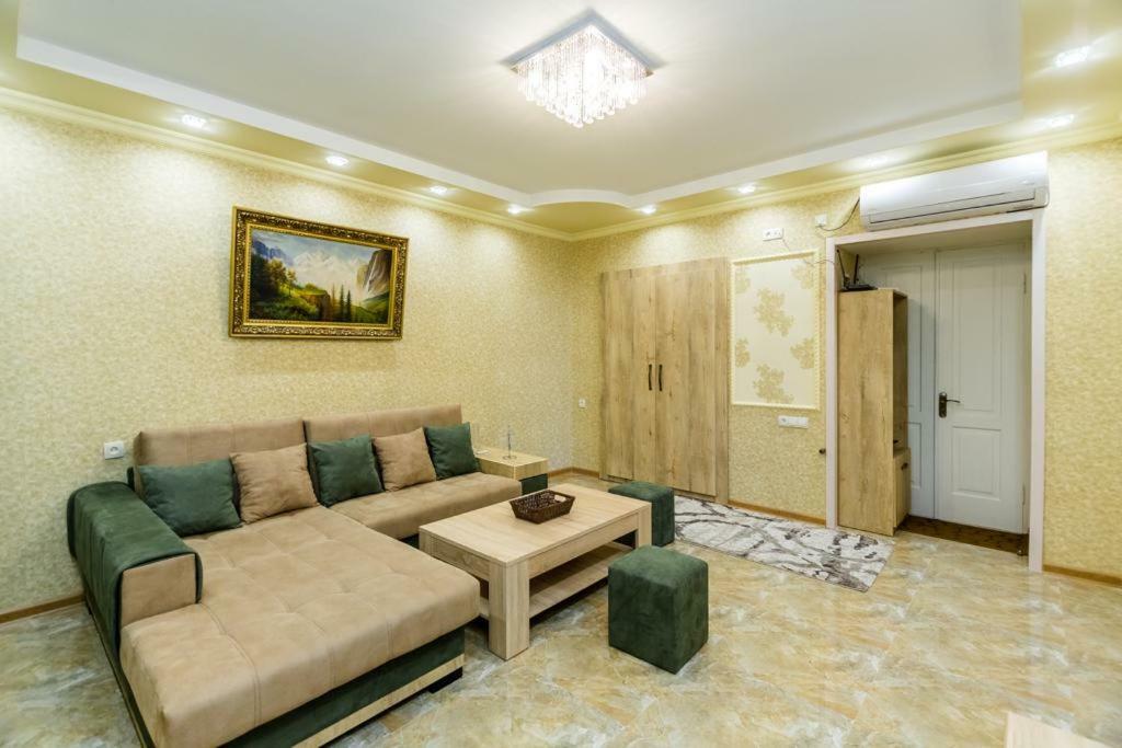 Appartement "Stella Artois"- à Tbilissi Extérieur photo